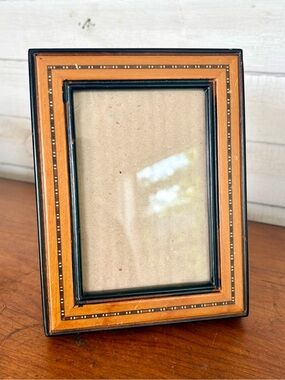 Wooden Inlay Picture Frame – Black and Natural Wood